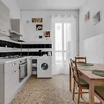 Apartment Mico Allianz Fiera, City Life, San Siro